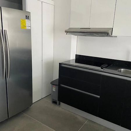 Moderno Apto Shift Zona 16, Cerca De Embajada Eeuu Y Explanada Cayala グアテマラシティ エクステリア 写真